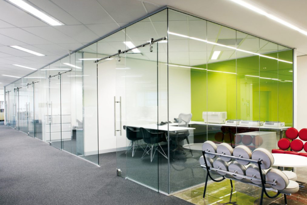 Semi unitized glass façade